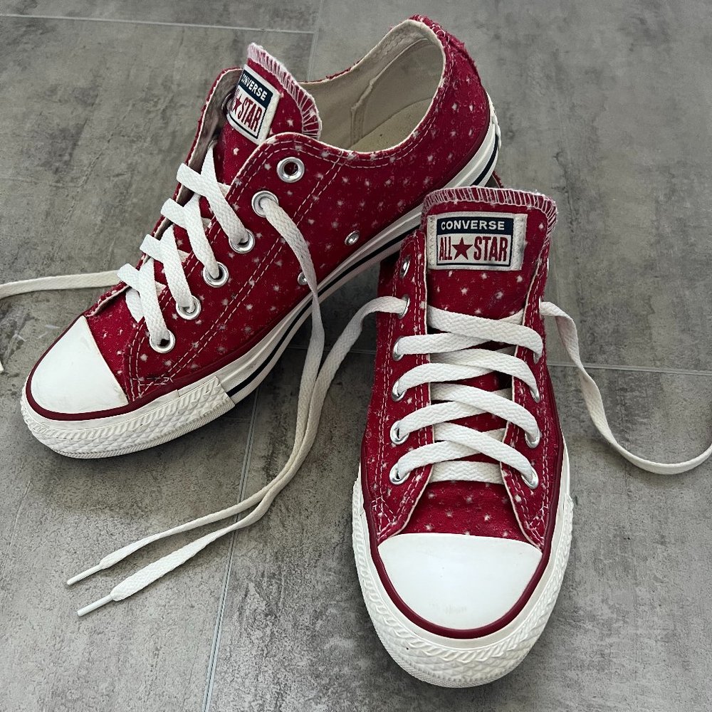 Converse Chuck Taylor All Star Ox Women’s Shoes Size 8 Red Stars